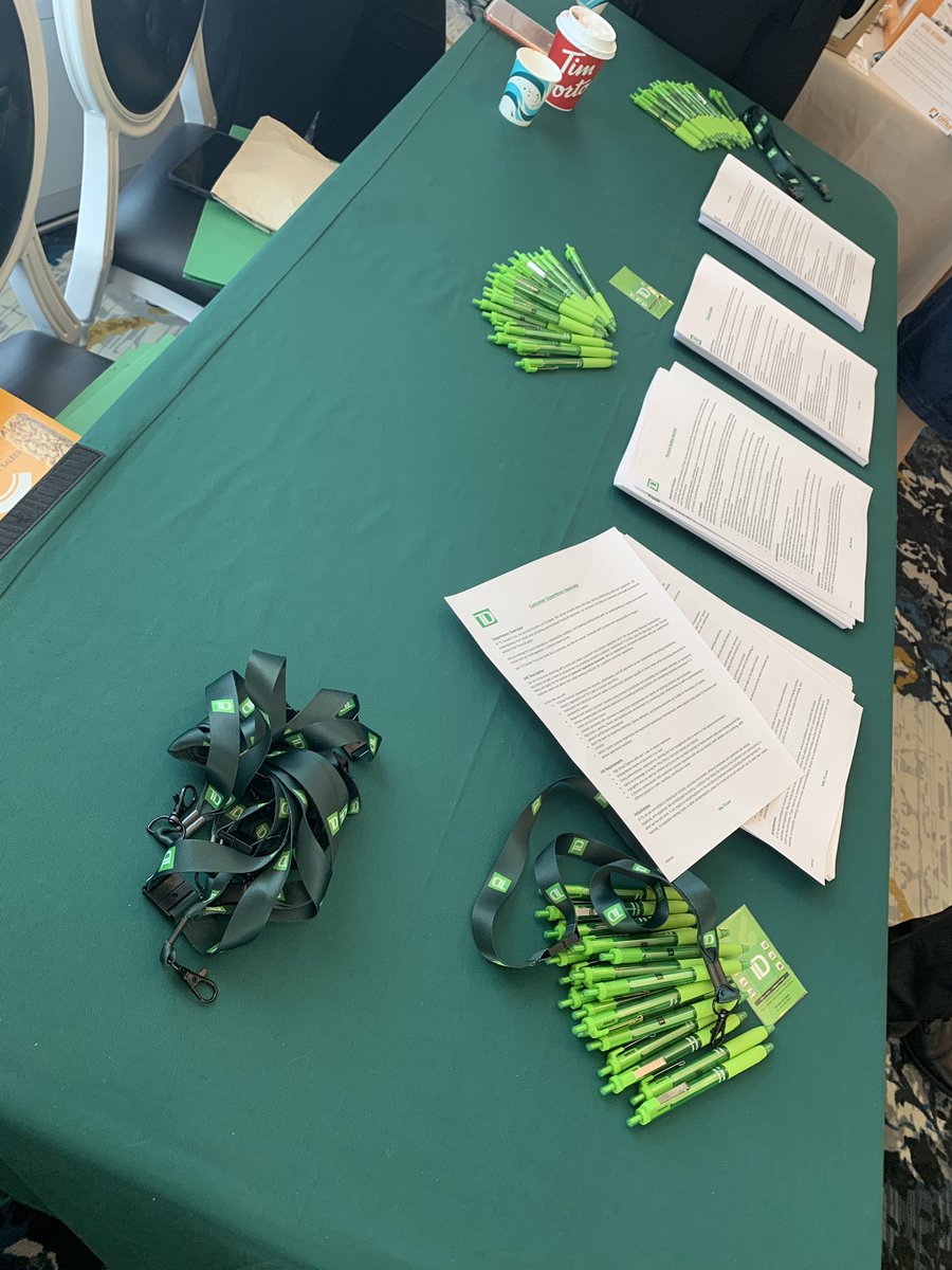 OSemeda's tweet photo. We are hiring! 
Come see us at the @TD_Canada Booth for the BIPOC Career Fair HFX! 
Looking forward to networking and meeting with everyone 🏆💚
#YouMakeTD #Career #Hiring 
@StephTennant26  @JennAuld https://t.co/yaeKLVinfB