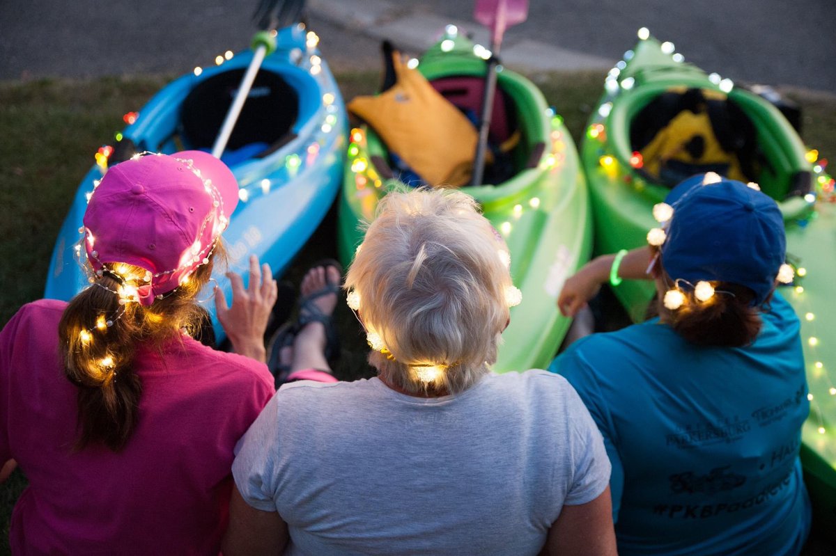 visitpkb's tweet image. Parkersburg Paddlefest is BACK for a three-day festival! Kayaks, Canoes, and Stand-up Paddleboards are welcome to join us! Friday night (Sept. 16th) is our FREE Glow Paddle, a lighted paddle up the Little Kanawha River from Point Park. Don’t forget to decorate!