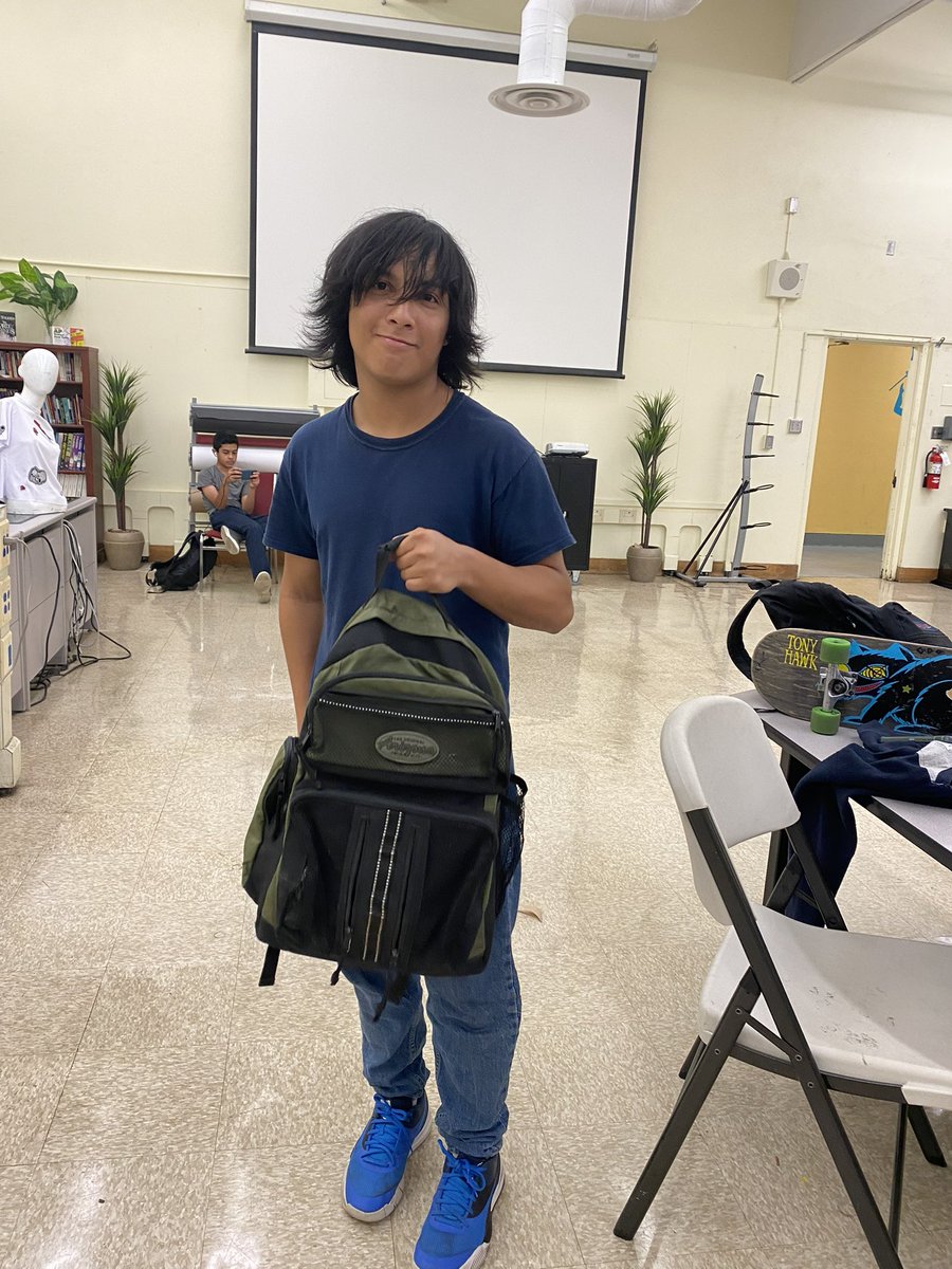 THANK YOU to <a href="/AsmRichardBloom/">Assemblymember Richard Bloom</a> &amp; @giftglobalinitiative for providing backpacks filled with supplies for our <a href="/LACERstars/">LACER Afterschool</a> students across our eight school sites. #backtoschooldrive