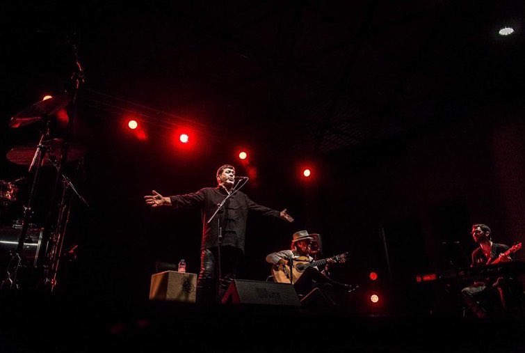 SfamFestival's tweet photo. 👏🏼El domingo @TomasDePerrate presentó su último trabajo discográfico "Tres Golpes" en la Semana Flamenca de Alhama  ¡Todo un placer! @AytoAlhama @_Universae 
#flamenco #musica #festival #heterortodoxia #festivals #Murcia #concert #musicaendirecto #musicfestival #livemusic https://t.co/yiISlNC3rz