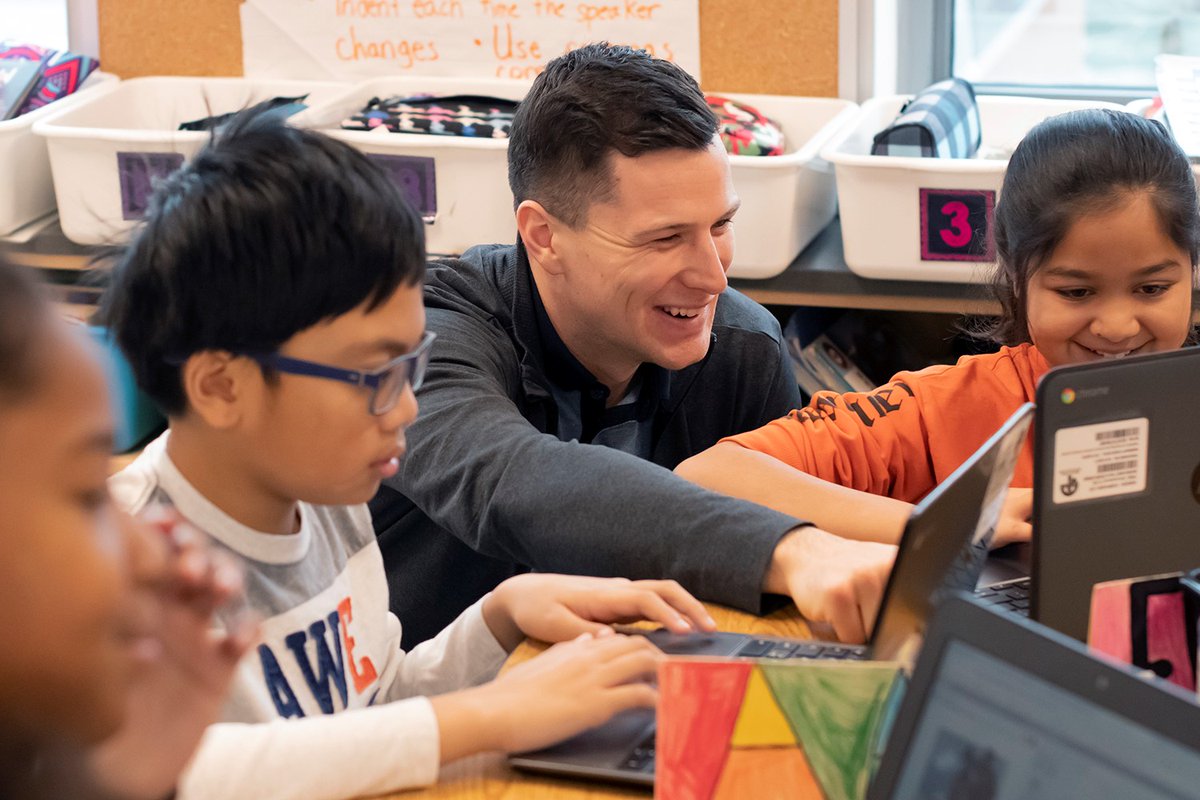 RegionWaterloo's tweet photo. DYK: @WCDSBNewswire is the sixth largest Catholic District School Board in Ontario? The school system traces its history back more than 186 years and has a current enrollment of ~40,000 learners.๐
Read our community partner highlight in #AroundtheRegion: https://t.co/WmlbH4GSLN https://t.co/PxHnP3gymU