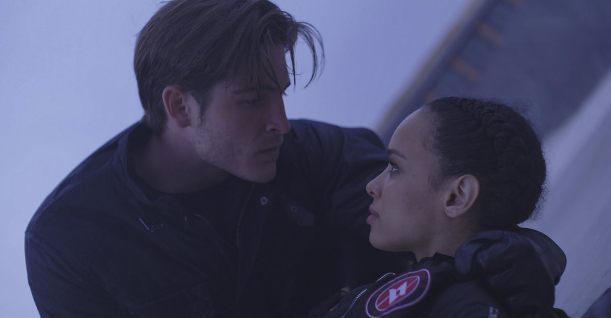 Richelle Mead tweet media