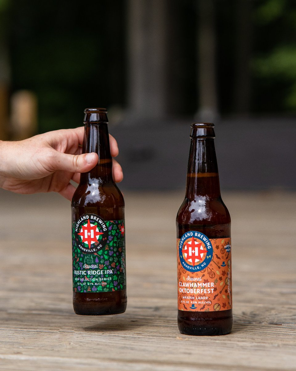Lagers or IPAs... Which style are you reaching for more this Fall? We can't choose! 😍