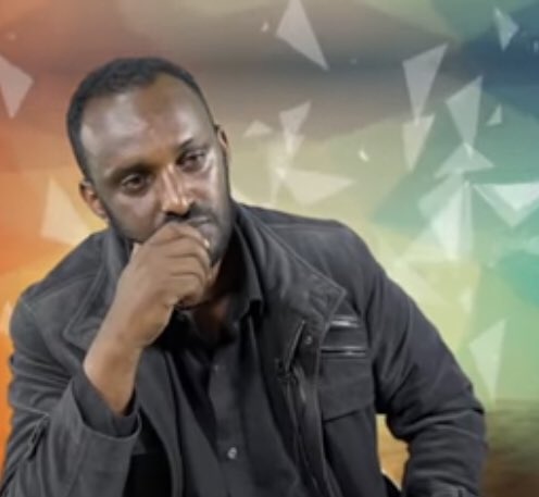 LiyuFkir's tweet photo. በህክምና እጅ ላይ ያለውን ሰው መድሀኒት ከልክላችሁ ከጣቢያ ጣቢያ በማንከራተት የምታሰቃዩት..በስቃዩም ቤተሰብን የምታሳቅቁ..ጀብዱ እንደሰራ ሰው ተራና ቆሻሻ ድርጊታችሁን የምታሳዩት ለየትኛው ህዝብ ነው..? መቼም ነፍሴ እደናተ የተፀየፈችው የለም!😩 https://t.co/bgQlnPh8gR