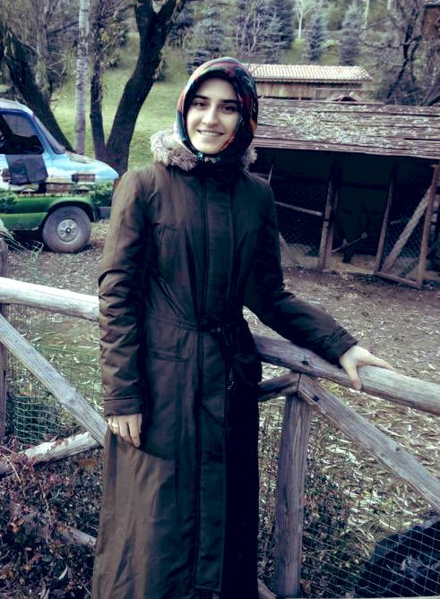 Sınıf öğretmeni Eda Nur Akkaya KHK ile işinden atıldı.

29 haftalık hamile ve Edirne Cezaevinde.

Yasalara göre hamile kadınlar tutuklanamaz.

KHKlı Hukukİstiyor

<a href="/adalet_bakanlik/">T.C. Adalet Bakanlığı</a>