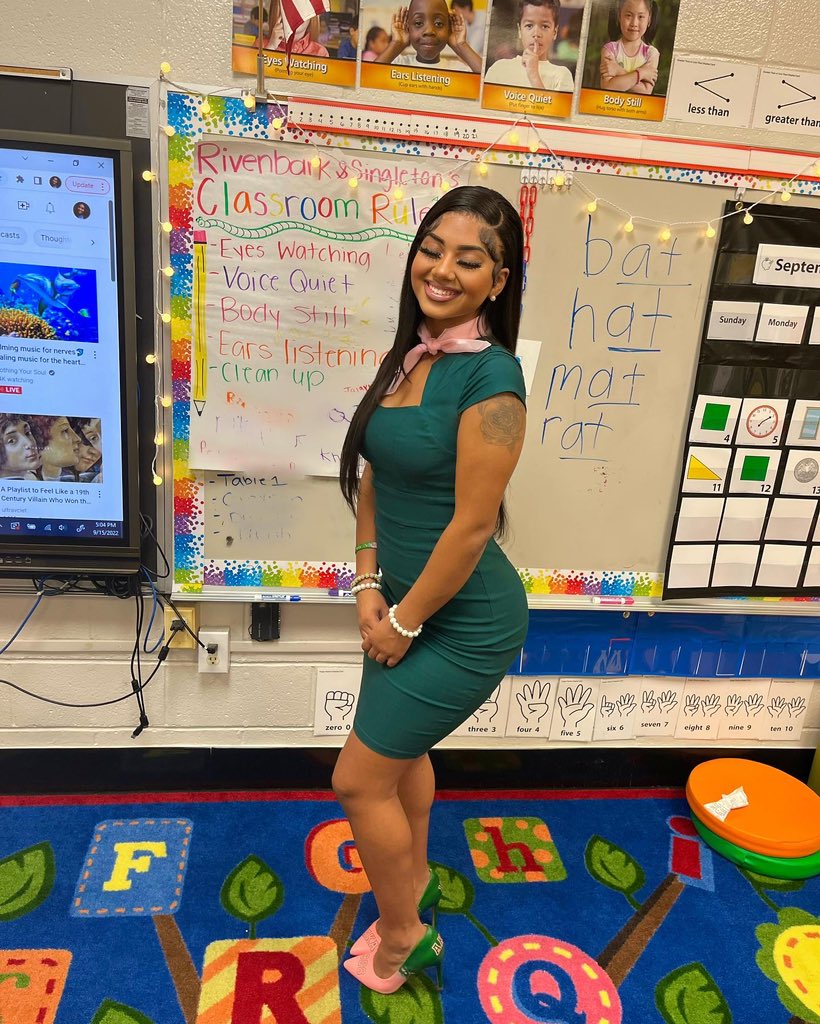 _therealtayaa's tweet photo. teachers have more class💕✏️🍏 https://t.co/9VjIUhPzDv