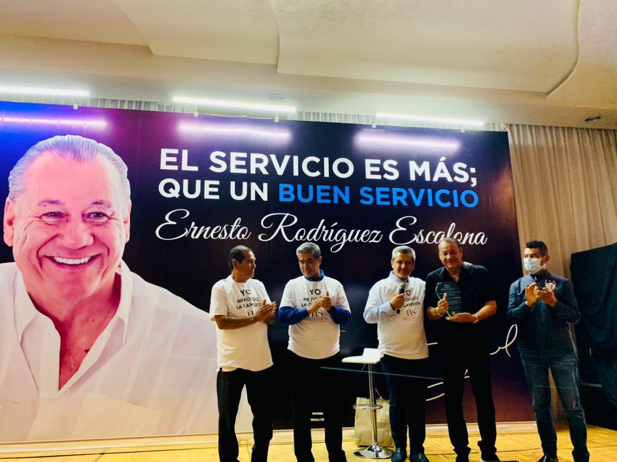 EN EL SERVICIO, LOS PEQUEÑOS DETALLES, HACEN LA DIFERENCIA.