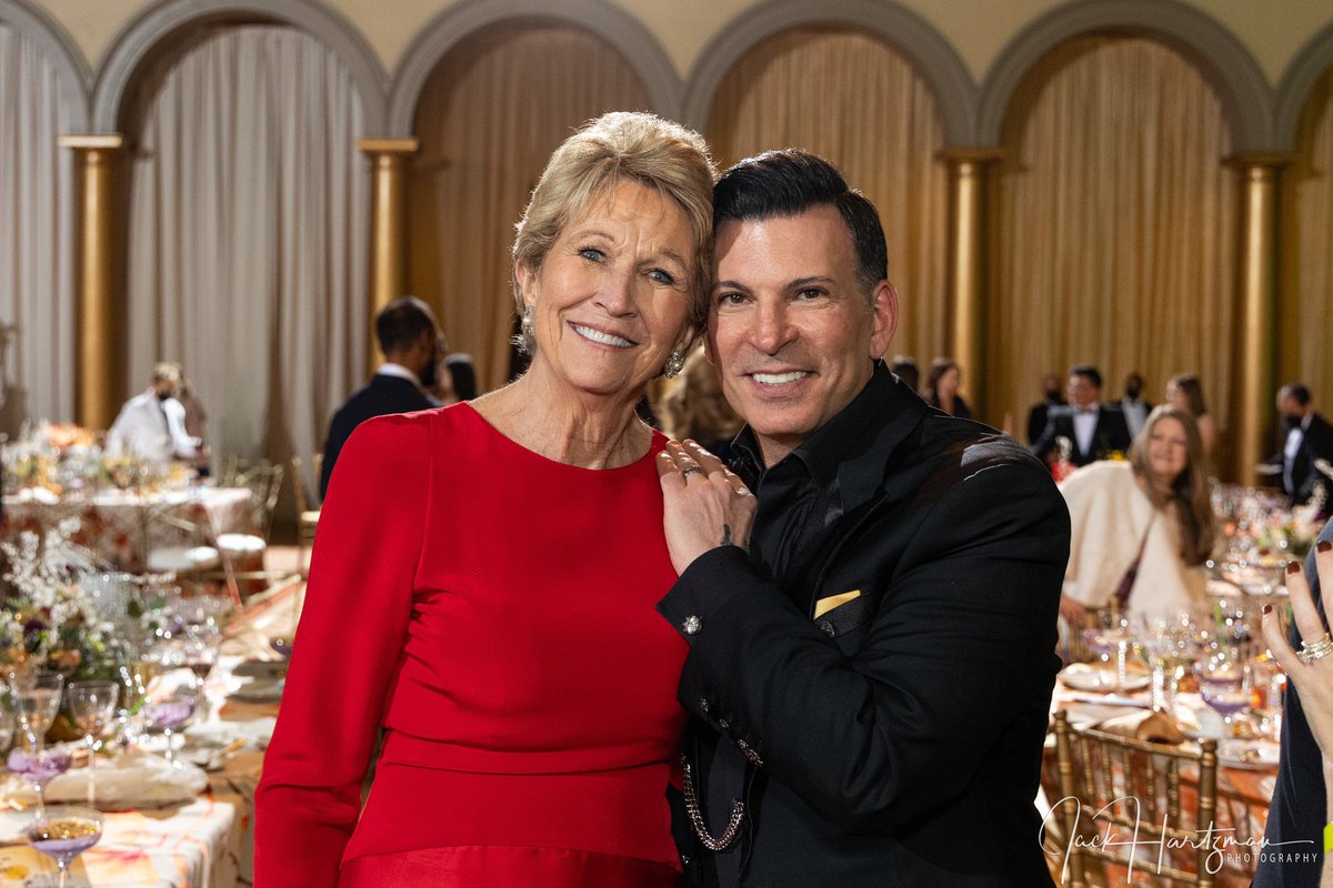 The #PreventCancerGala auction is live and you can bid from anywhere! Go to bit.ly/3devYIz place your bids on dinner with me for you and 7 guests! #prevention #cancer #DCgala