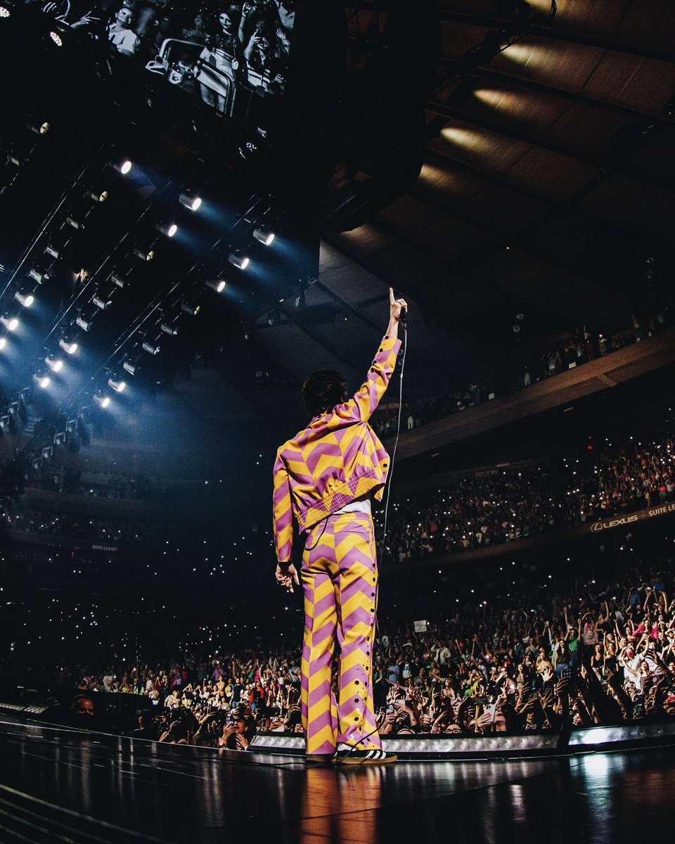 TheGarden's tweet photo. Come on Harry, we DON’T want to say goodnight to you https://t.co/oV9r9djVEI