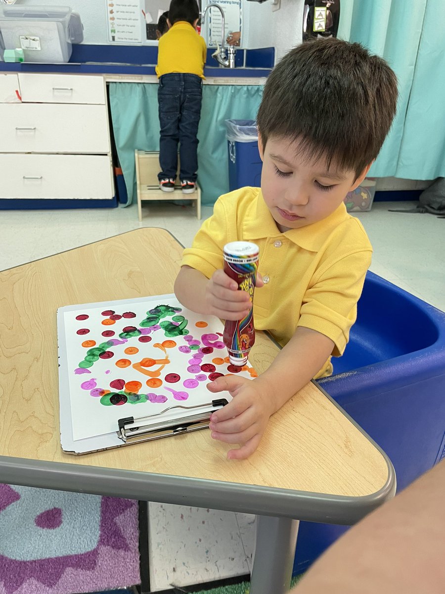 specialkmart34's tweet photo. Dot Day Fun! Even Mat Man came out to celebrate! #LearningWithoutTears #DHE_Bobcats #NationalDOTDay https://t.co/LAeVmnhMQj