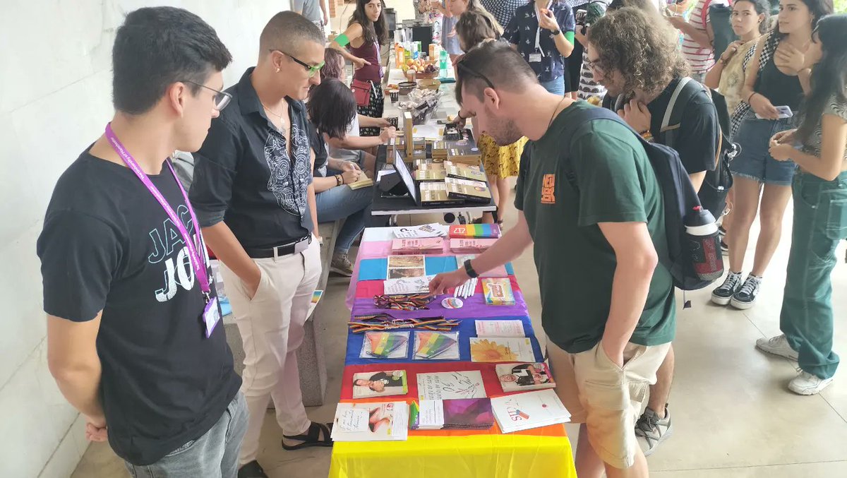 CLGS_SAFOR's tweet photo. Aquesta setmana hem participat al Congrés sobre Diversitat en la Ciència @bridges2022 a la @UPVCampusGandia 🏳️‍⚧️🏳️‍🌈🏳️‍⚧️🏳️‍🌈 https://t.co/LWOz3r9oZj