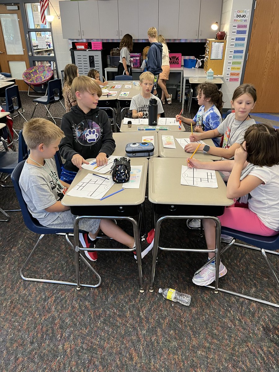 MsBinder19's tweet photo. Dens are back! We loved getting to know our new friends by making T-shirts about us! @SLCSBrummer https://t.co/IGcVU73K7I
