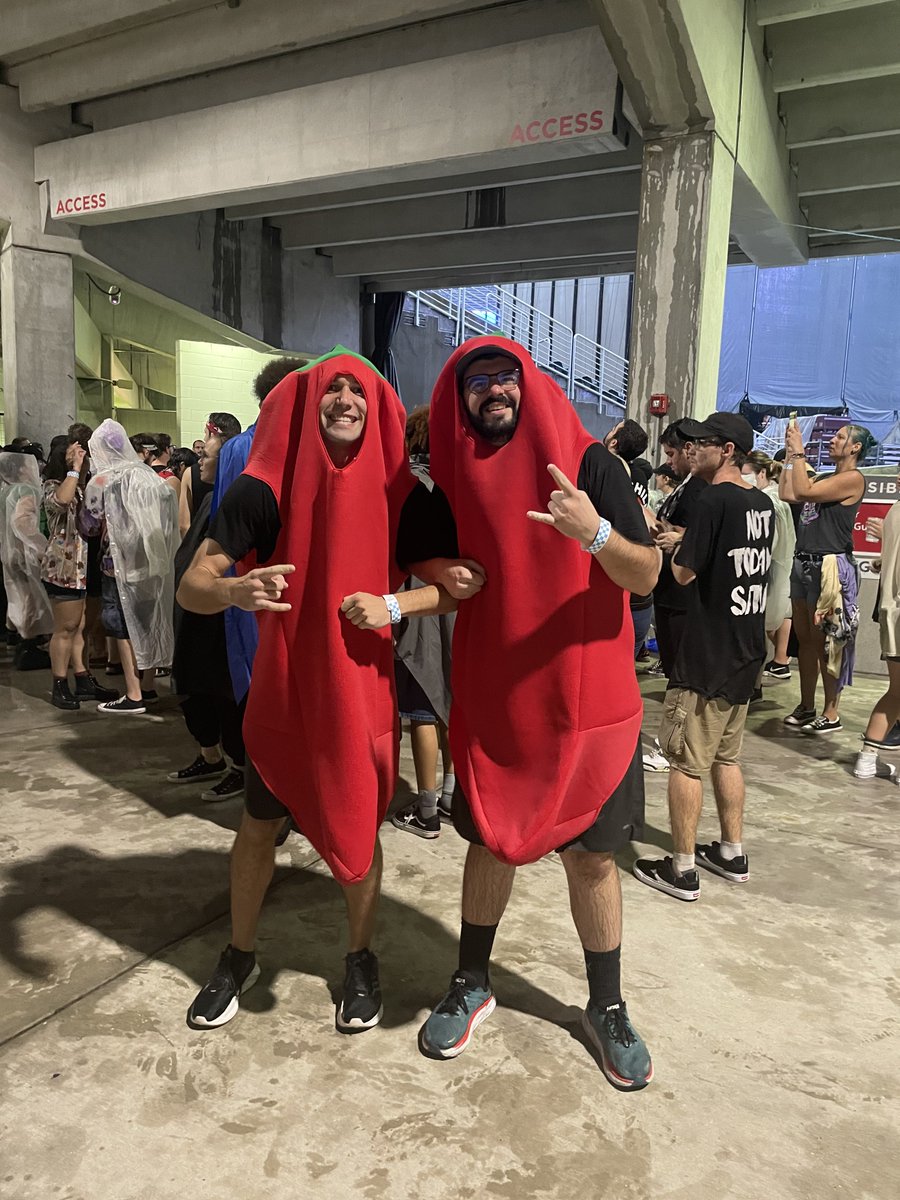 Camping World Stadium tweet media