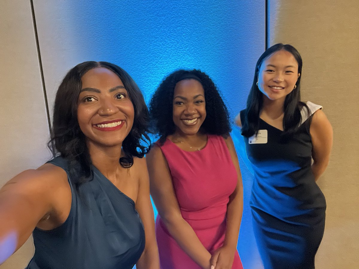 AshleighsWay's tweet photo. My boooooooooooo thangs!!!! Whitney and Karina came to our @nkychamber Annual Dinner and I couldn’t be more happy!! 🥰🥰🥰🥰 #DestinationNKY https://t.co/Xsv957tGxa