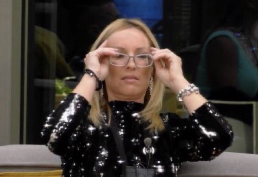 Decidi que hoje vou ver o extra, espero não me arrepender #bbtvi