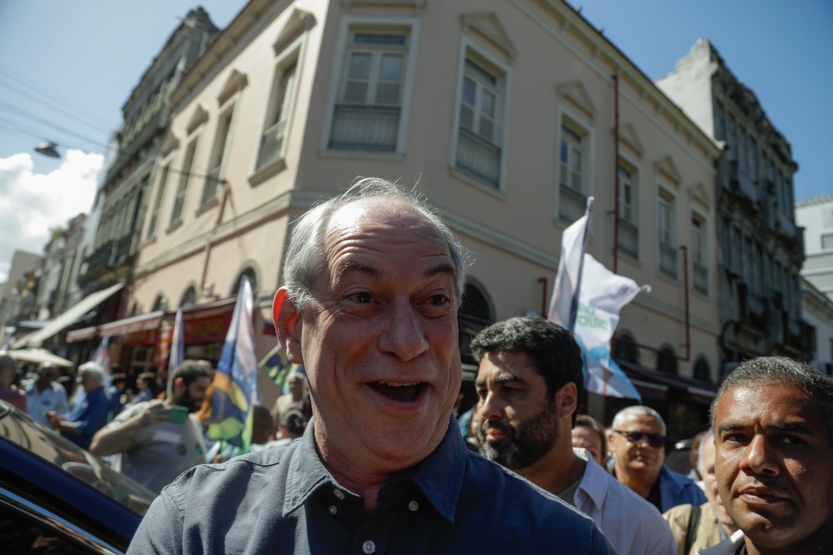 OGloboPolitica's tweet image. Teste do GLOBO com candidatos a presidente entra nos assuntos mais comentados no Twitter glo.bo/3QNmUbk