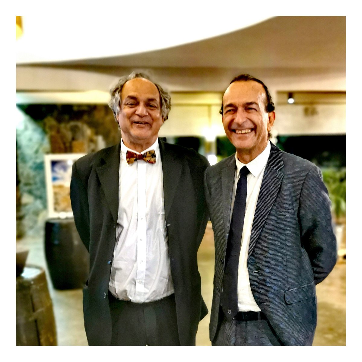 La #cooperation, c'est avant tout une histoire de relations humaines. Merci <a href="/APouilles/">André Pouillès-Duplaix</a> directeur 🇲🇺🇸🇨 de <a href="/AFD_France/">Agence Française de #Développement (AFD) 🇫🇷 🇪🇺</a> pour cette relation bienveillante et ce #partenariat engagé. Et bienvenue <a href="/LaetitiaHabchi/">Laetitia Habchi</a> en #Indianocéanie pour continuer à nourrir et préserver nos #bienscommuns