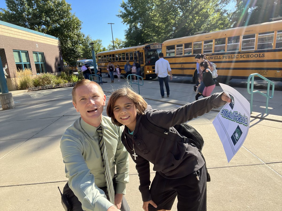themcauliffe570's tweet photo. #PositiveSignThursday is back! And the kids are excited because #McAuliffeRocks! https://t.co/HT29dMhBpm