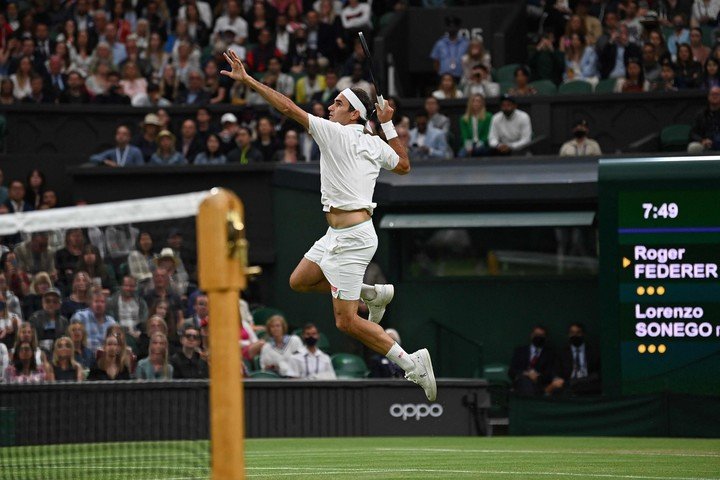 tenista_quemado's tweet photo. Nunca nadie revolucionó al básquet como si lo hizo Jordan.
Nunca nadie revoluciono al fútbol como sí lo hizo Maradona.
Nunca nadie revolucionó al tenis como sí lo hizo Roger Federer.

¡Hasta siempre al jugador más grande de la historia mundial! 

THE LAST GENTLEMAN 🪄 https://t.co/NgmTsJQI4Z