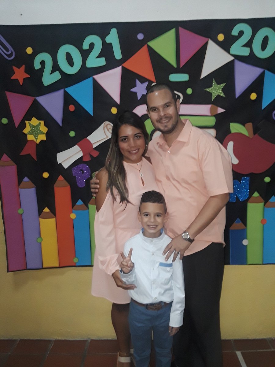 ArnoneAdriana's tweet photo. @moisesapr #santiagoaugusto💙🧑🏻‍🎓 https://t.co/Fv8catxKsk