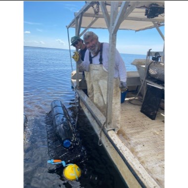 Did you know that hurricane season can wreak havoc with aquaculture gear? Oyster cages can be dragged onto the beach where the oysters will die, if not found and re-submerged quickly. Enter Smart Buoys! (Photos courtesy of Mike Arguelles ) #aquaculture #blueeconomy #bluetech