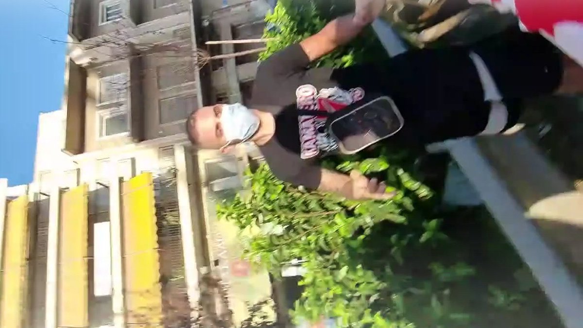 tasoslasos's tweet photo. Εδώ οι κλέφτες που επιτέθηκαν σήμερα στον Κορεάτη έξω από το Καραϊσκάκη. 

RT για να τους βρούμε. 

Μην τους καλύπτεται.

Έξω οι λέρες από τον ολυμπιακό μας. 

@olympiacosfc #OlympiacosFC #OlympiacosBC https://t.co/OnJxD57y2b