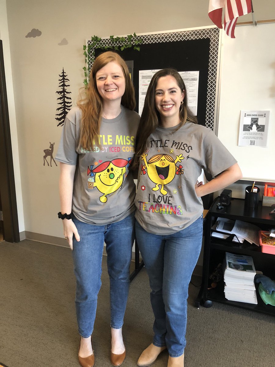 _mscapps's tweet image. TBT to yesterday, for “Little Miss” day of college week! #littlemiss #fueledbyicedcoffee #iloveteaching #collegeweek #mhs #fisd