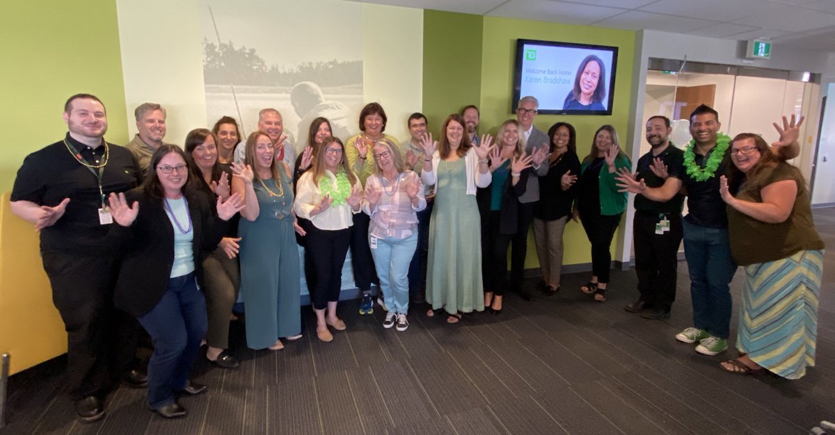 🎶 Well, the names have all changed
Since you hung around,
But those dreams have remained
And they've turned around,
Who'd have thought they'd lead you
Back here where we need you? 🎶 Welcome back, Welcome back, Welcome back… HOME 🏡@ImKarenRichards <a href="/jcapozzolo/">John Capozzolo</a>