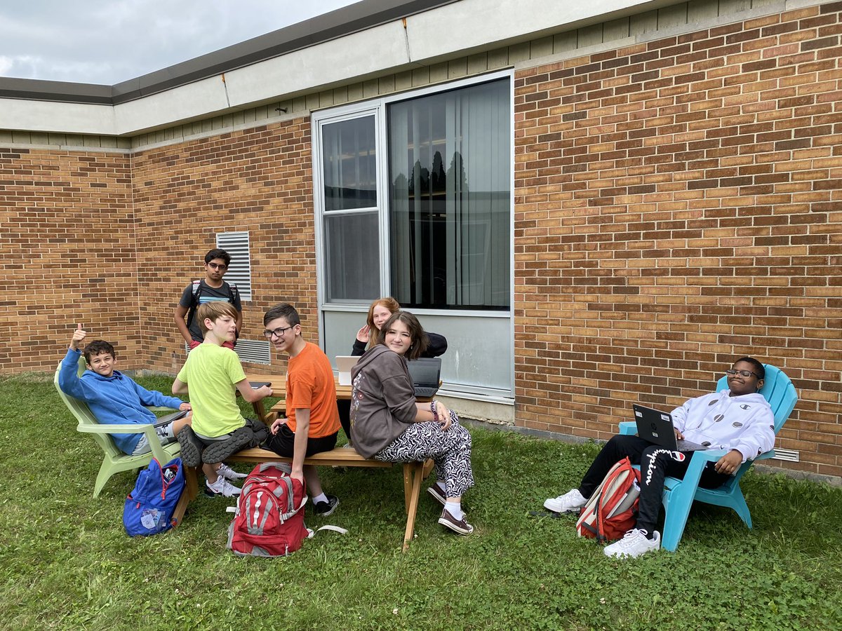 _nazarets's tweet photo. A very nice day to share “get to know you collages.” #smscompass #SAScompass https://t.co/xFcRaViXrl