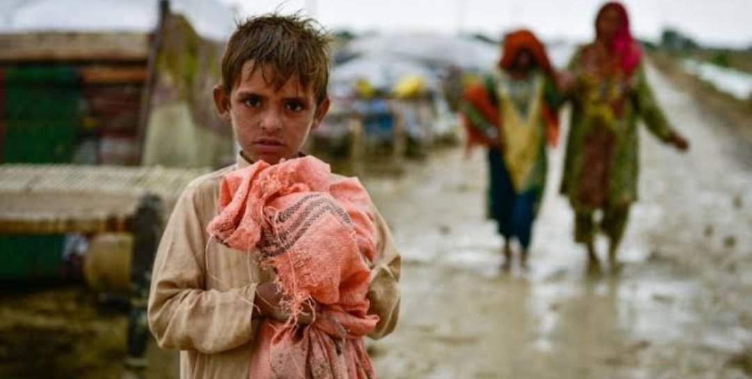 WasioMuhammad's tweet image. "But I, being poor, have only my dreams;
I have spread my dreams under your feet;
Tread softly because you tread on my dreams.”

Shakespeare

#like4like #FridayFeeling #Trending #FloodinPakistan #FloodVictims #FloodsInPakistan2022 #tiktokdown #Worlds2022