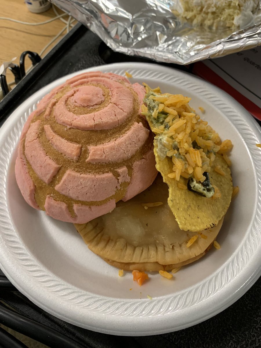 FYI_cghsnc's tweet photo. We feasted on empanadas and tamales! 😋 https://t.co/VuOAQUTNu9