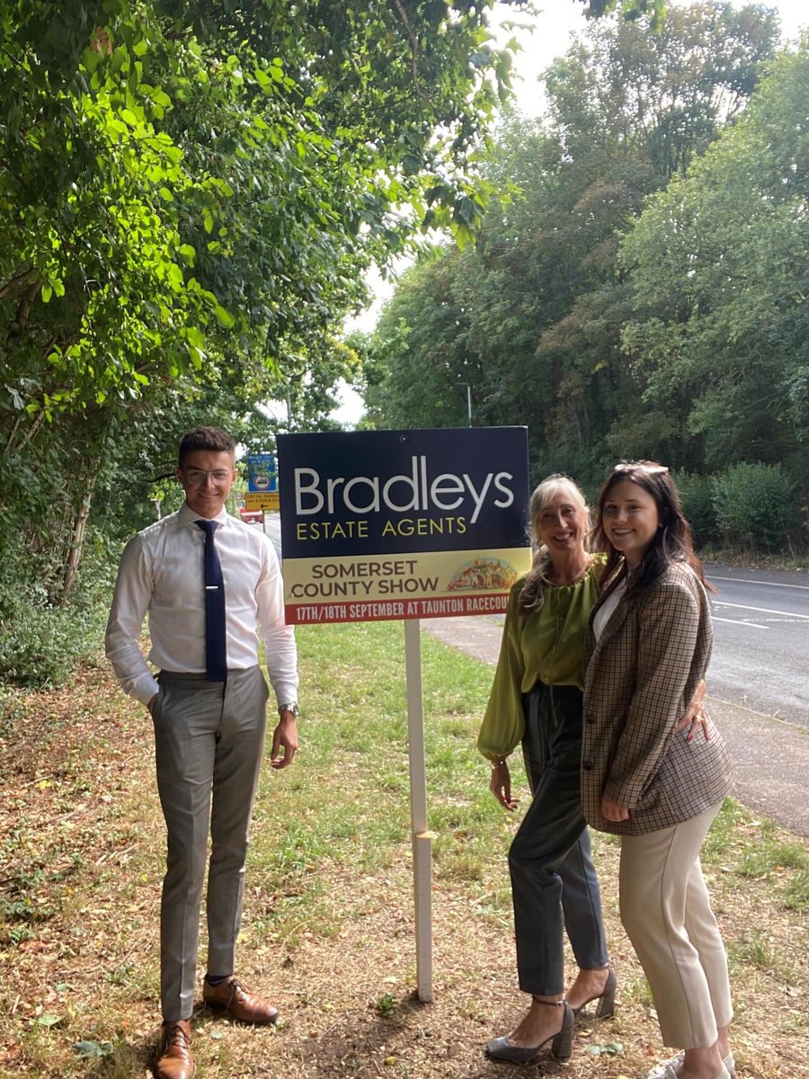 Don’t miss the Somerset County Show! 🍃 

<a href="/bradleysgroup/">BradleysEstateAgents</a> are delighted to be one of the sponsors, supporting the Somerset County Show taking place on the 17th and 18th of September from 9am-5pm at <a href="/TauntonRacing/">Taunton Racecourse & Conference Centre</a> <a href="/SomersetCountyS/">Somerset County Show</a> #somersethour 

bradleys-estate-agents.co.uk/articles/dont-…
