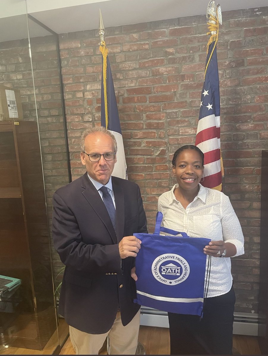 OATH@Office:
Senior Advisor Amar and Deputy Commissioner John Castelli came out to <a href="/CMRitaJoseph/">Rita C. Joseph</a>’s district office to help her constituents respond to city issued summonses.

#GSD