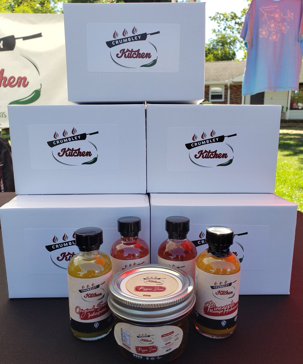 CrumbleyKitchen's tweet photo. Our Starter Set is a great way to experience all the Crumbley Kitchen greatness without making a huge commitment. 

Each set comes with a 2oz bottle of each of our amazing sauces and a 4oz jar of our popular #pepperjam

They are available on our website (link in bio)! 

#hotsauce https://t.co/paFrP41xu9