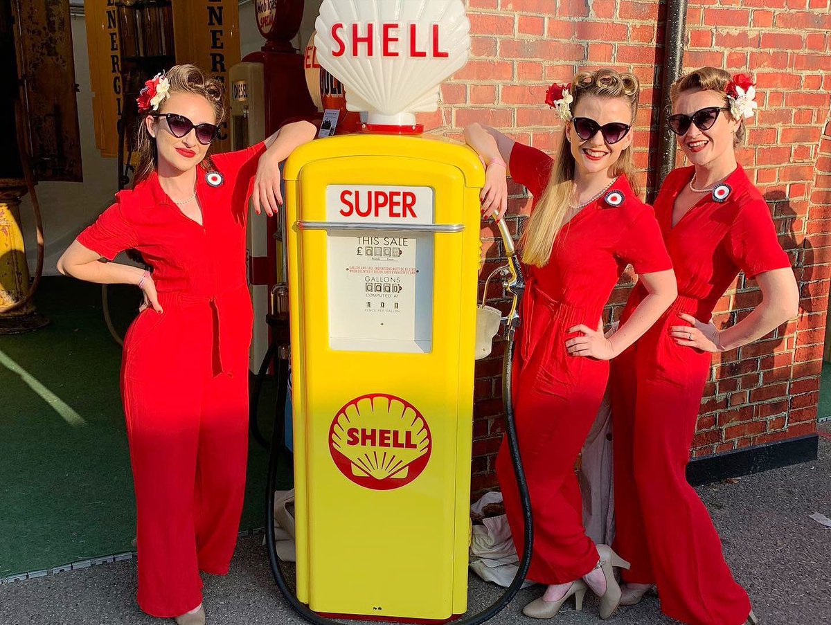 Car is packed and full of petrol. We are <a href="/goodwoodrevival/">Goodwood Revival</a> ready!
.
.
#goodwoodready #goodwood 
#goodwoodrevival #therevival #goodwoodsingers #singers #vintagegirls #vintageentertainment #vintagetrio #vintagestyle #myfavthingsuk