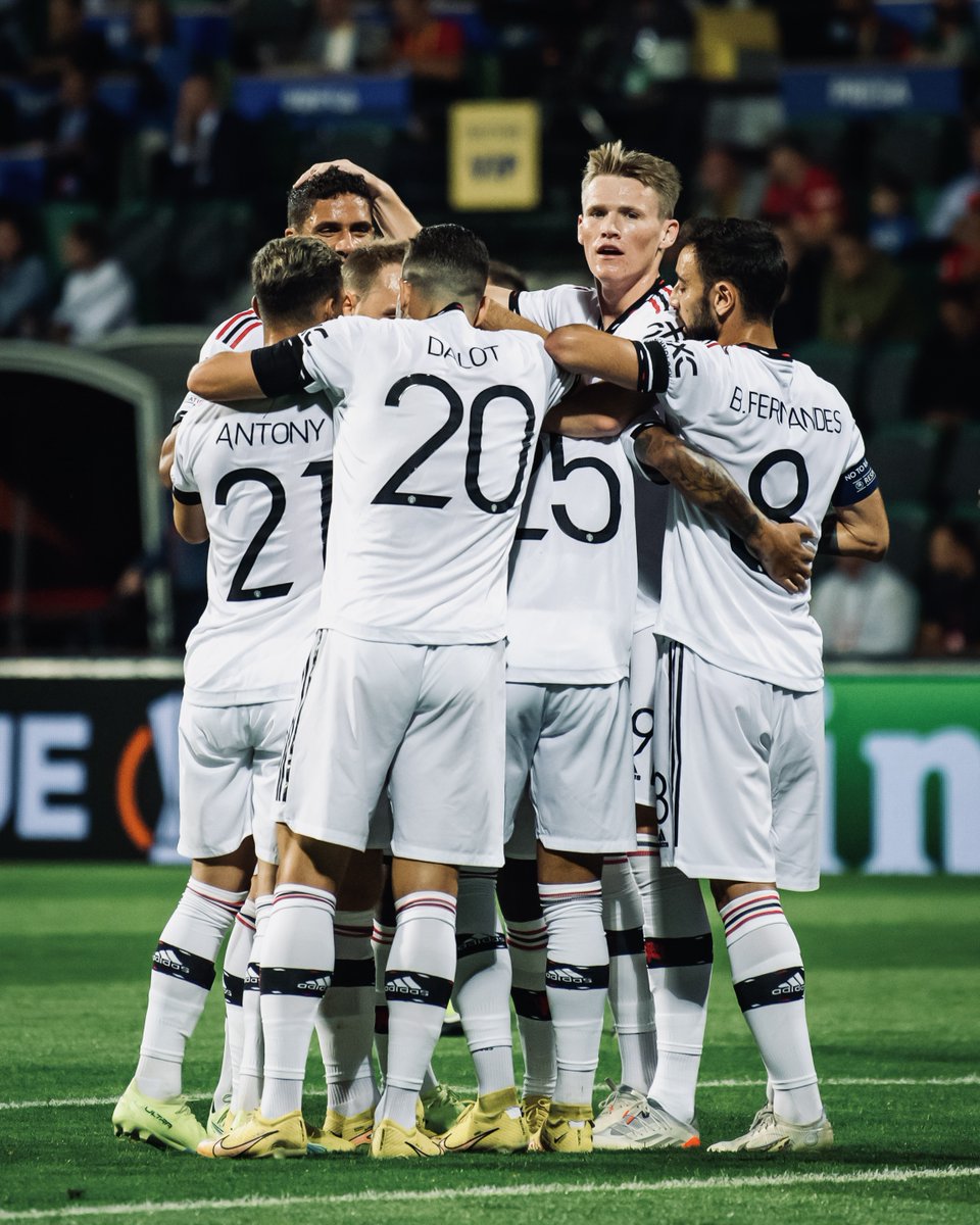 ManUtd's tweet photo. ⚪️ A professional performance from the first whistle until the last. 

Regroup, recover and build for the next one 💪

#MUFC https://t.co/De5FyXfzfs