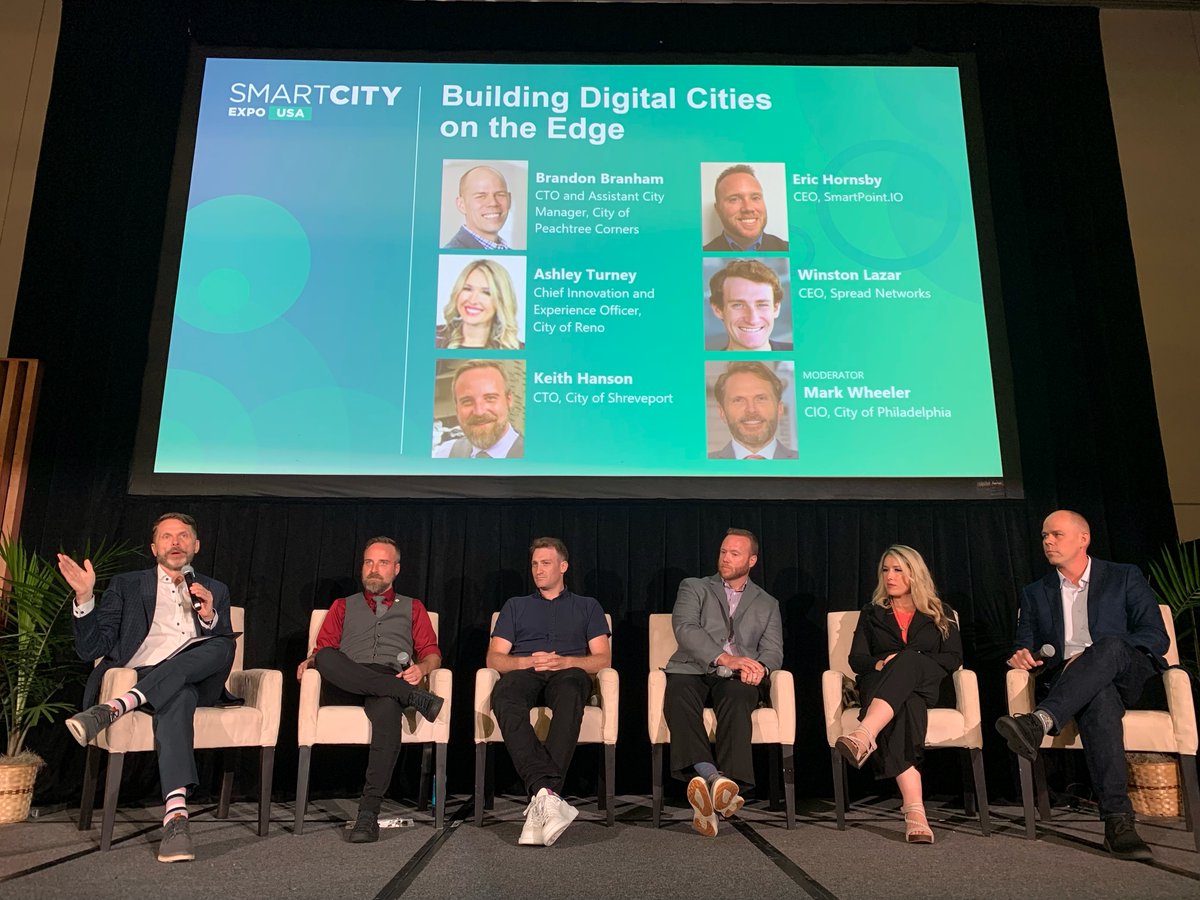 CuriosityLabPTC's tweet image. .@PtreeCorners Assistant City Manager and CTO and
@SmartPointIO CEO spoke at the @SmartCityExpoUS
today discussing creating a digital city on the edge, key smart city components and IoT devices that tie these cities together.
#SECUSA #SCEWC #smartcities #redefiningsmart