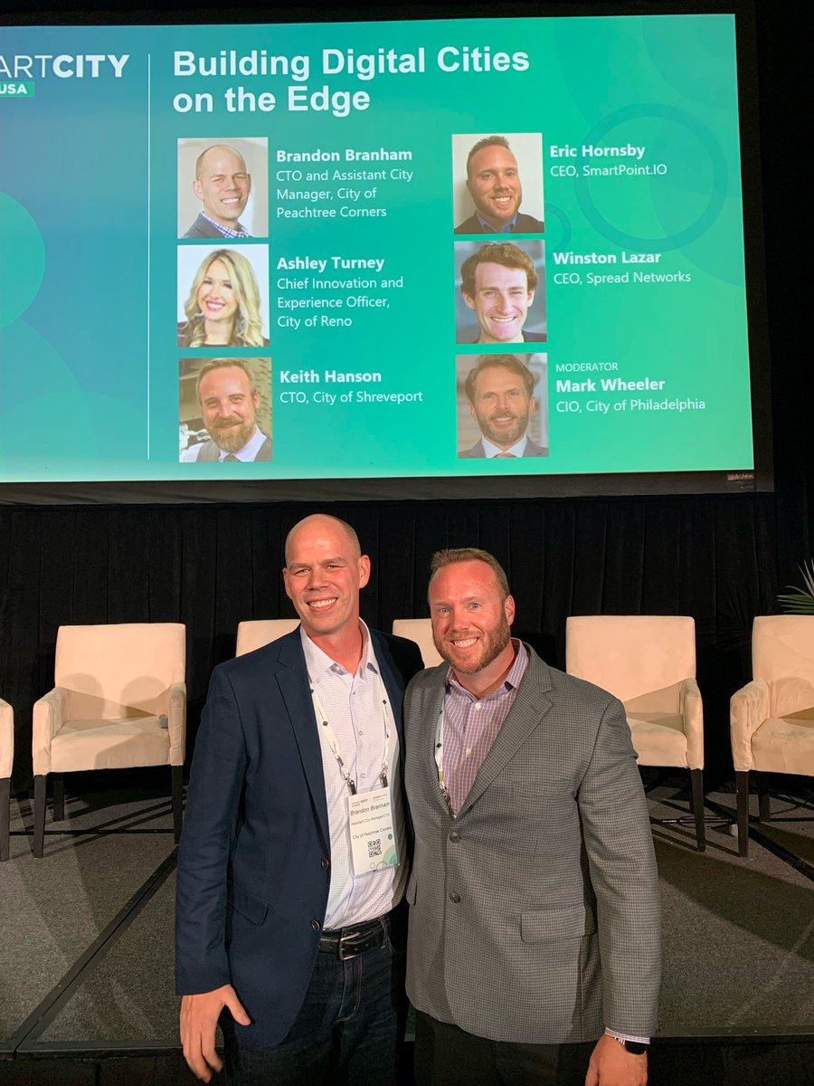 .@PtreeCorners Assistant City Manager and CTO and @SmartPointIO CEO spoke at the @SmartCityExpoUS today discussing creating a digital city on the edge, key smart city components and IoT devices that tie these cities together. #SECUSA #SCEWC #smartcities #redefiningsmart