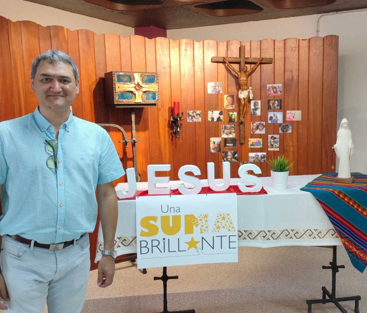 FET_Telde's tweet image. Hoy tuvimos la alegría de recibir la visita de alguien de "casa". Paco López, Delegado Diocesano de Enseñanza de la Diócesis de Canarias, y antiguo alumno de la primera promoción de nuestro colegio. Un Teresiano de corazón. #antiguosalumnos #UnaSumaBrillante @feteresiana