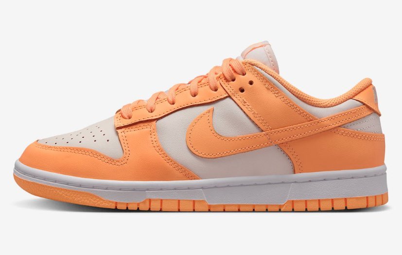 DayDreamKicks's tweet photo. Nike Dunk Low ‘Peaches and Cream”🍑 https://t.co/9SUJNkSdLD