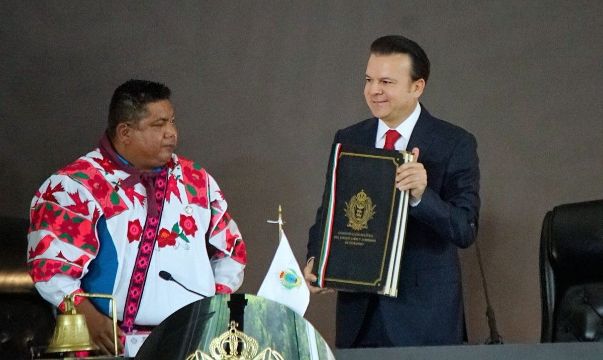 Esteban1Salazar's tweet photo. El sueño que todos teníamos desde hace 6 años hoy se vuelve una realidad, felicidades Gobernador @EVillegasV Durango está en buenas manos.

El mejor de los éxitos 🙏

#SumamosContigo https://t.co/4n5AcXHSq8
