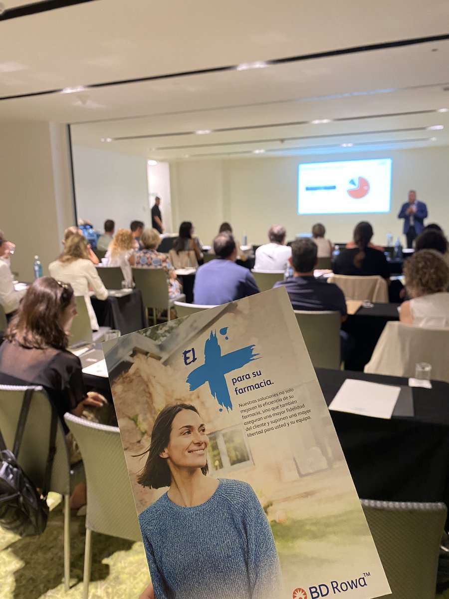 bdrowaes's tweet photo. ¡Gran éxito de asistencia en Barcelona! 
Esta mañana en otro de nuestros eventos “Desayuna con BD Rowa y MDF. Hablamos de la #farmacia del futuro. Muy felices por el lleno de la sala. 
Ponencias, debates y casos de éxito de #automatización, #digitalización, experiencia de compra https://t.co/uu1k7NPSkw