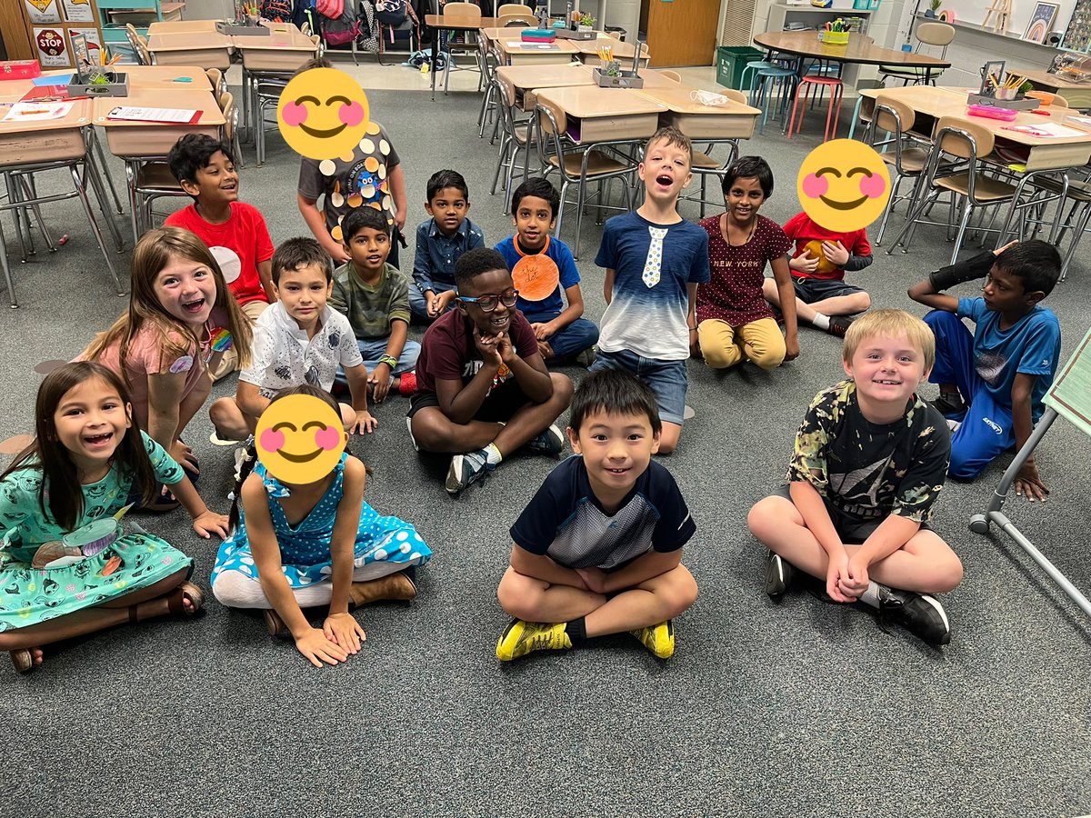 MrsBakerMES's tweet photo. Dot day fun! https://t.co/mqqWTpILnt