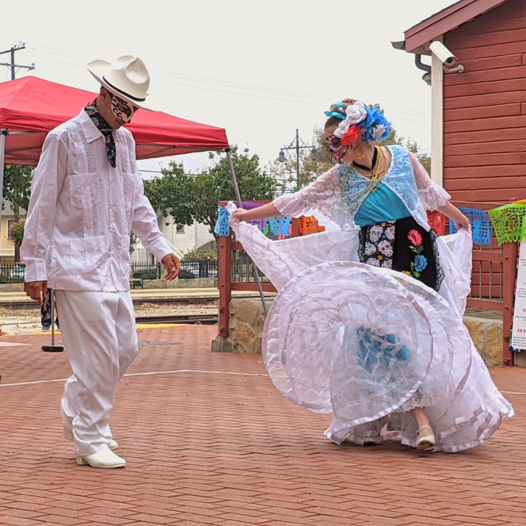 MuseumVenturaCo's tweet photo. Today marks the beginning of #HispanicHeritageMonth!

National Hispanic Heritage Month is annually celebrated from Sept 15 to Oct 15 in the U.S. for recognizing the contributions &amp; influence of Hispanic Americans to the history, culture, and achievements for the United States. https://t.co/HseSOOheyp