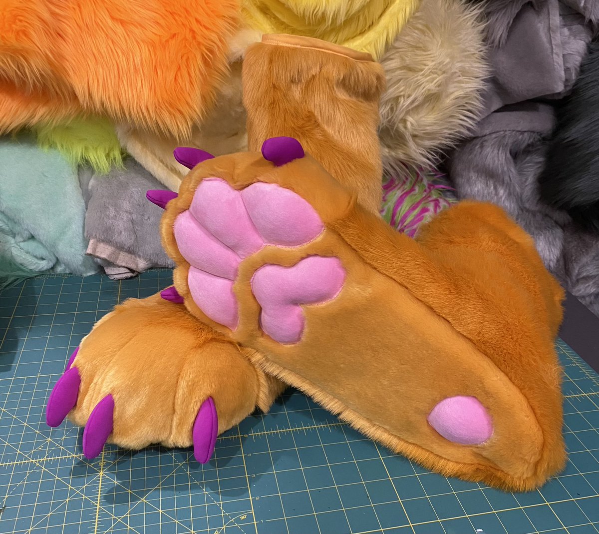ThatsFurredUp's tweet photo. Thanks @kemocube for the lovely and easy to follow slim paw pattern!  Added a few of my own touches and really thrilled with the results! https://t.co/GJEfwggfIf