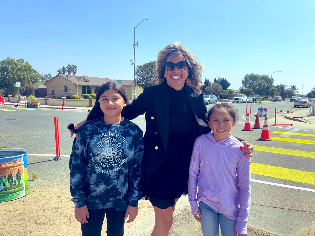 zjgalvan's tweet photo. Love our partnership with CA Safe Routes to Schools and speaking to our beautiful students about school safety!💙⭐️❤️ #ALLmeansALL #SafeRoutes @mcweekly @verodher @ASA_PolarBears @GrizzlyG0NZALEZ @LCortezGUSD @MCOE_Now @USDOT @CCES_GUSD @ms_pantaleon @ShelleySTEM @CALSAfamilia https://t.co/6bwcrHAM9M