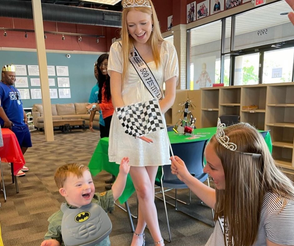 PrincessIndy500's tweet photo. Applications for the 2023 500 Festival #PrincessProgram, presented by The National Bank of Indianapolis, are NOW OPEN! ⭐

If you have an eagerness to serve your community and positively impact lives while celebrating the Indy 500, apply to be a 500 Festival Princess today! 🏁 https://t.co/Le1szEfdbl