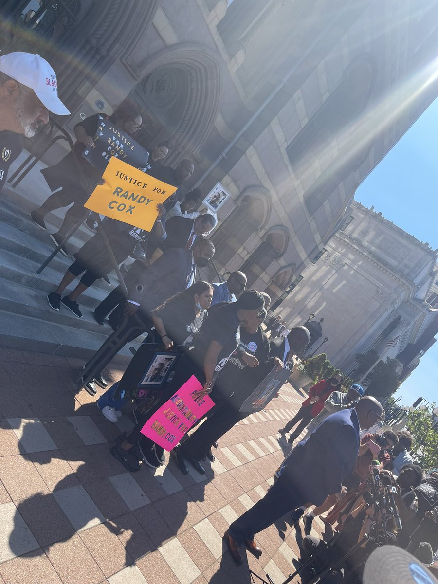 ChynaNicole's tweet photo. #JusticeForRandyCox #NAACP #NAACPCT 🙏🏾 https://t.co/cStmc1OgBj