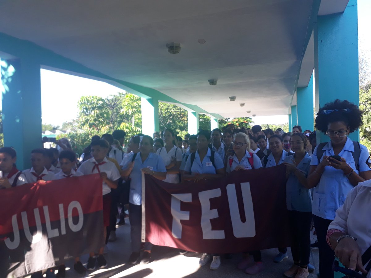 X Congreso de la FEU en  la Facultad de Enfermería Y Tecnología .Trabajo Comunitario .En la Fábrica Sarex.#ucmvccu.