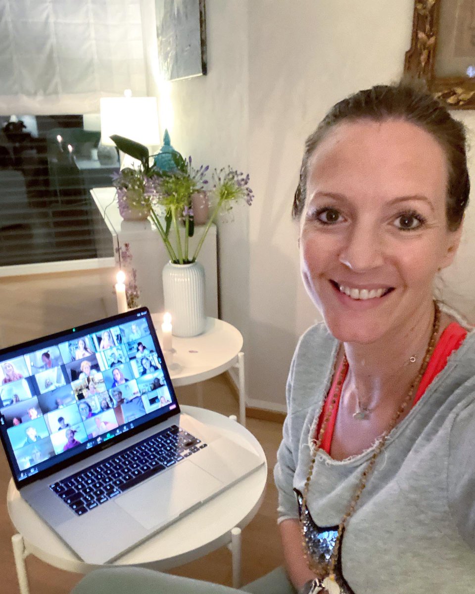 persStylist's tweet photo. ♥️Projekt Auftakt Zoom♥️

Ich freue mich auf spannende Wochen mit meinem Team und ihr seid herzlich eingeladen an den von mir promoteten Vorträgen teilzunehmen!

❤️-lichst eure Ruth 

#body #mind #soul #lifeplus #teamwork #newproject #herzlichwillkommen #tollevorträge https://t.co/FAHioZGQtq